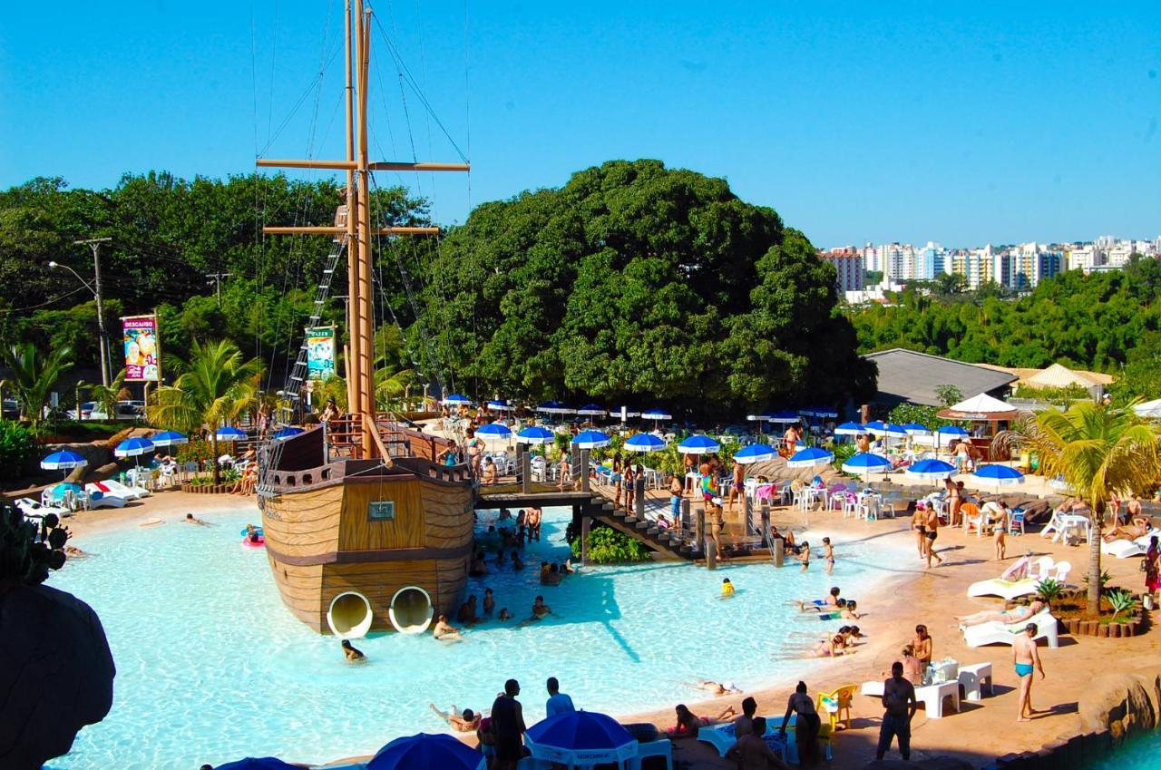 Villas Diroma Com Um Dia No Acqua Park, Splash E Slide Калдас-Новас Экстерьер фото