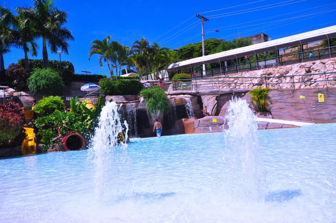 Villas Diroma Com Um Dia No Acqua Park, Splash E Slide Калдас-Новас Экстерьер фото